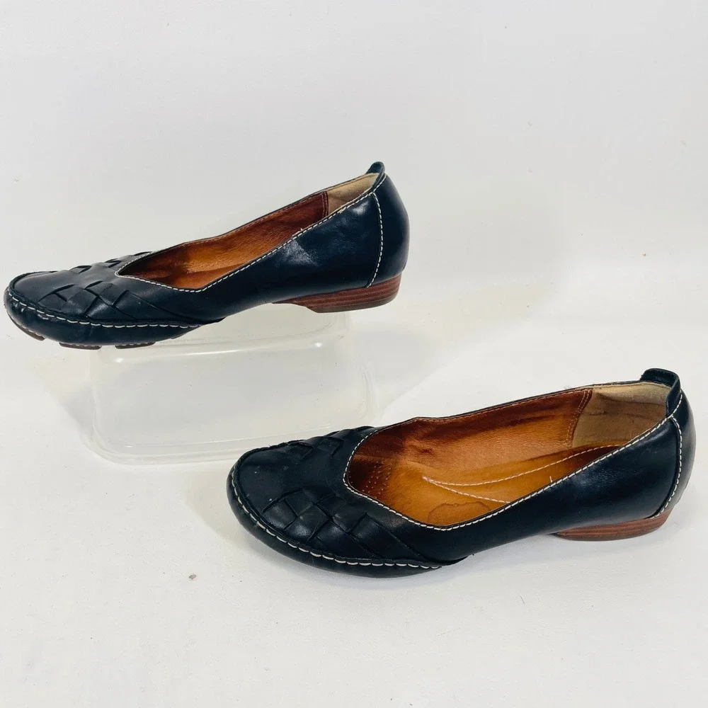 Clarks Womens Navy Blue Leather Woven Toe Ballet Flats 7M 26066467
